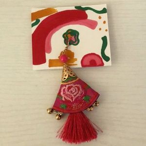 Beautiful Abstract One Piece Earring